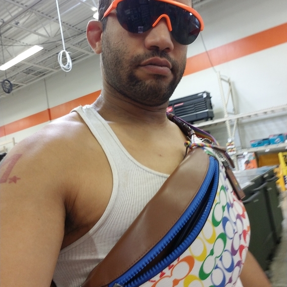 Meet your Posher, Matt - Picture 4 of 11